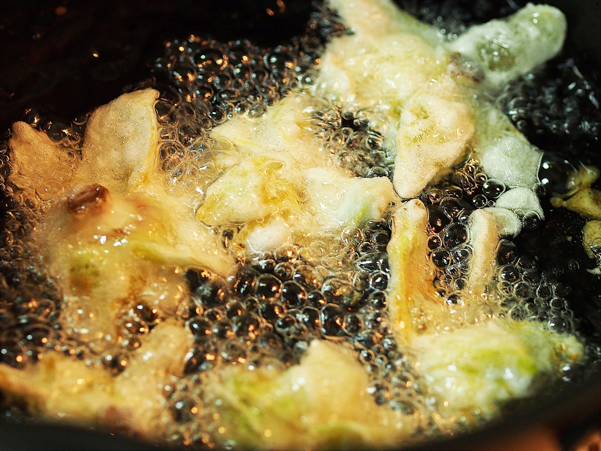 しんなりしたお惣菜天ぷらをカラッと美味しく！温め直す方法とは？